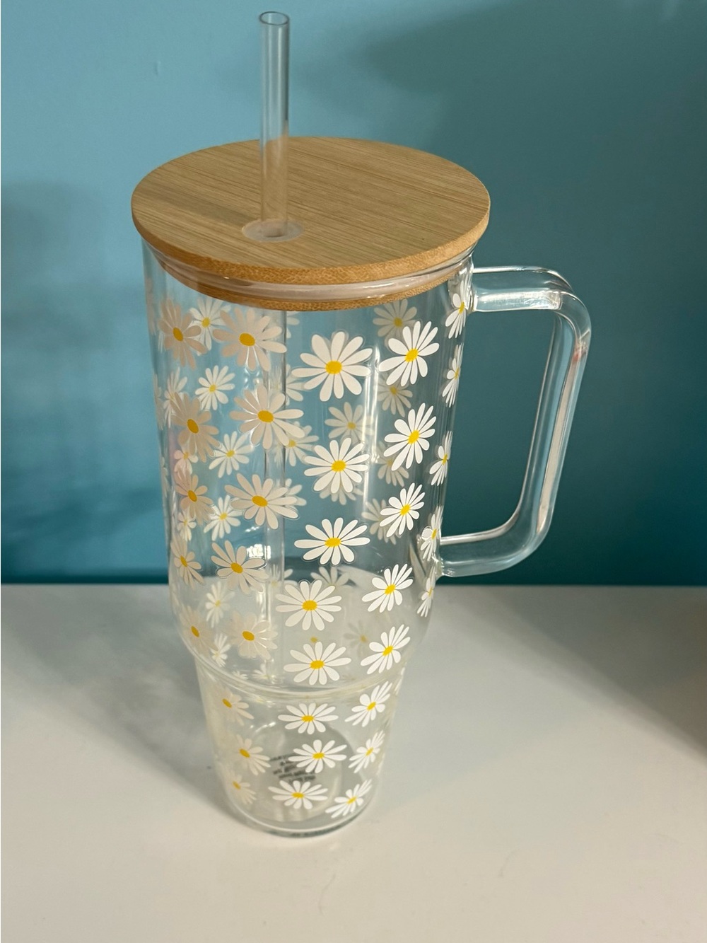 Daisy-Print Glass Travel Mug with Bamboo Lid and Straw - White/Yellow